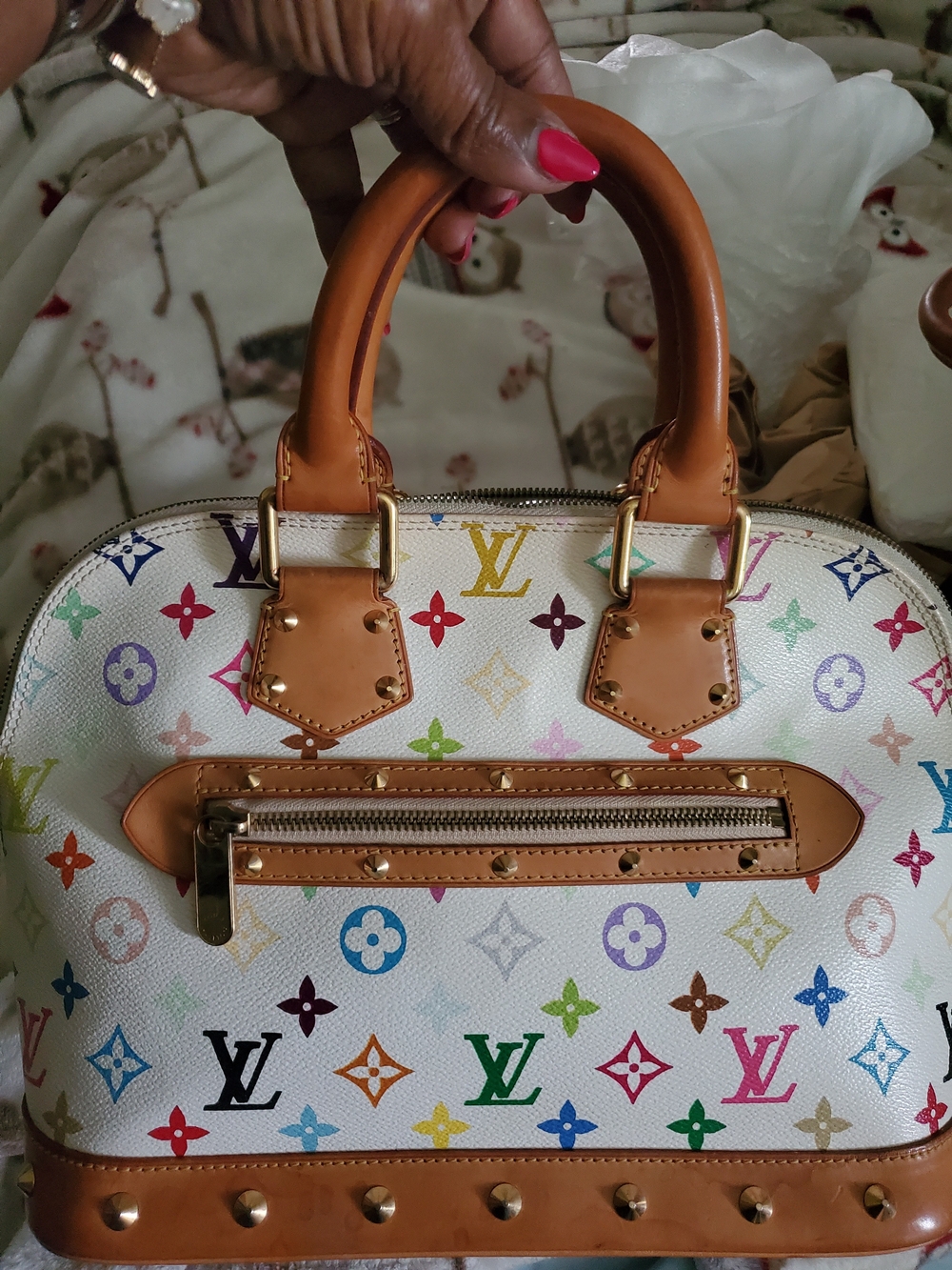 AUTHENTIC Louis Vuitton Multicolor Monogram Alma In Blanc - Vachetta Trim